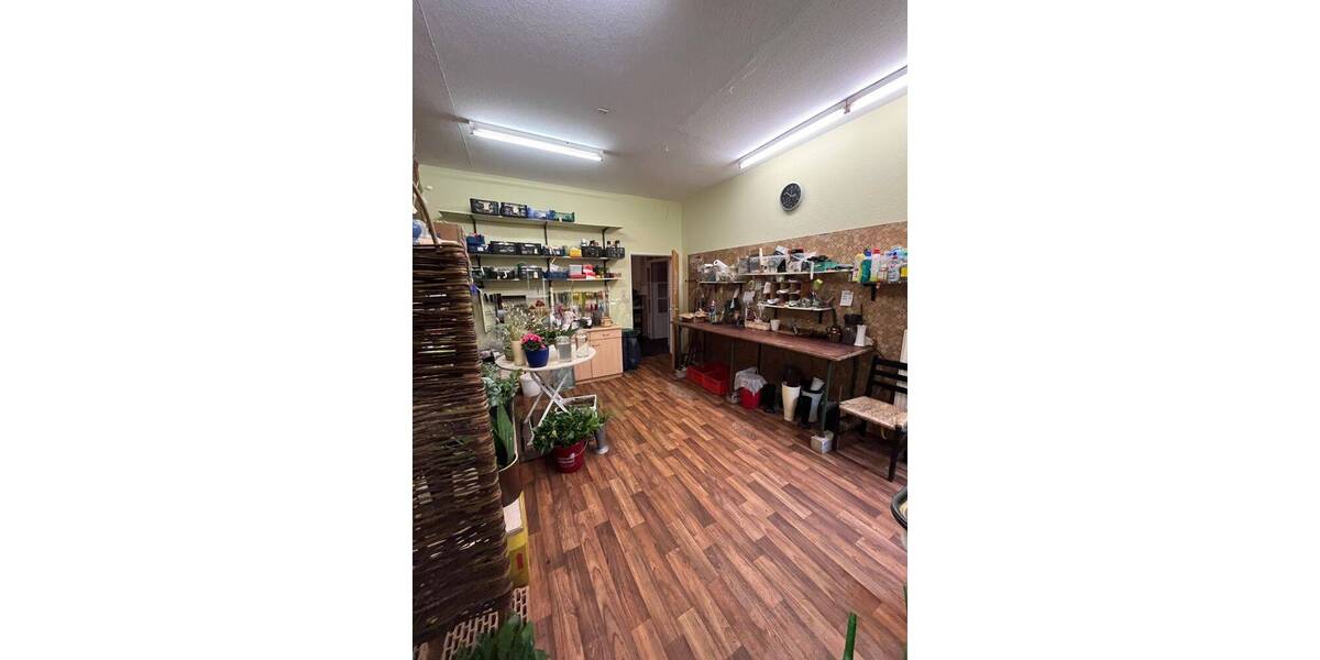 Gewerbeobjekt Zetel-Neuenburg Neuenburg - 5 Zimmer, 990&euro; | Angebot:26796357