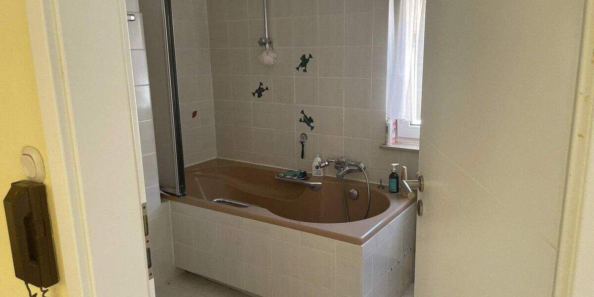 Mehrfamilienhaus, Wohnhaus Buseck Alten-Buseck - 7 Zimmer, 280 m&sup2;, 309.000&euro; | Angebot:25782526
