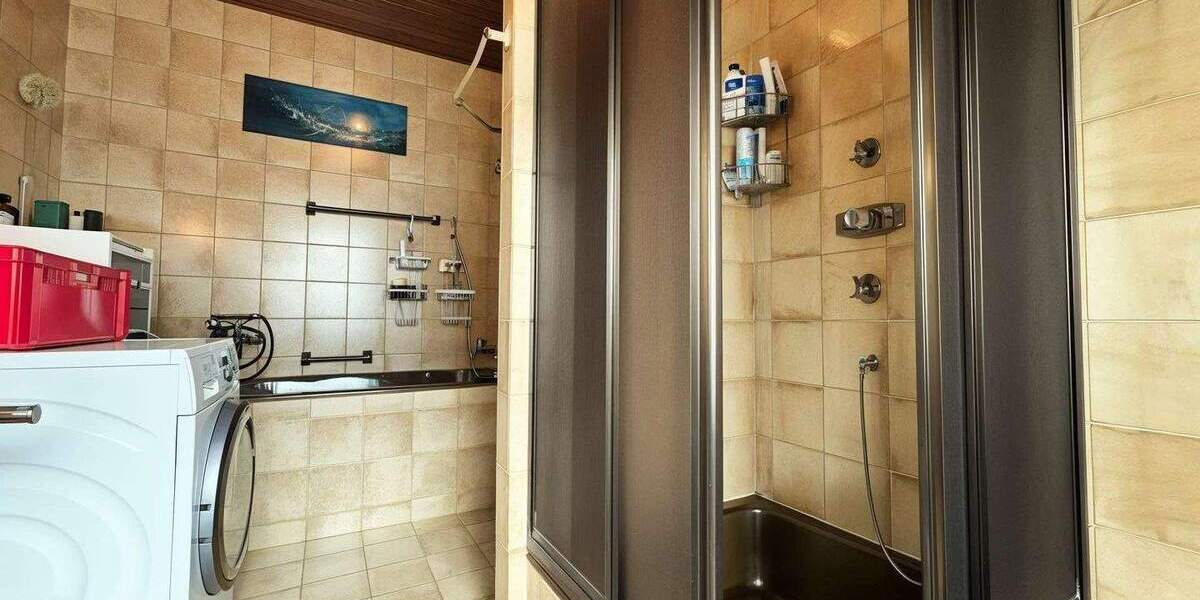 Mehrfamilienhaus, Wohnhaus Bonn Friesdorf - 5 Zimmer, 129 m&sup2;, 699.000&euro; | Angebot:24388924