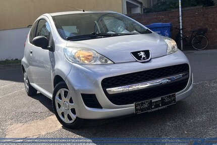 Peugeot 107 1.0 Petit Filou 70* 01/25 letzter Service * 47.106 km 2.990 € Berlin 13187