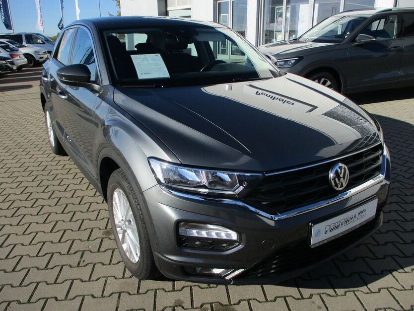 VW T-Roc 47.700 km 17.600 € Aichach 86551