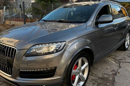 Audi Q7 226.000 km 13.900 € Berlin 13187