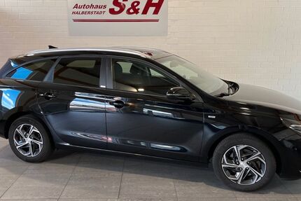 Hyundai i30 58.086 km 17.990 € Halberstadt 38820