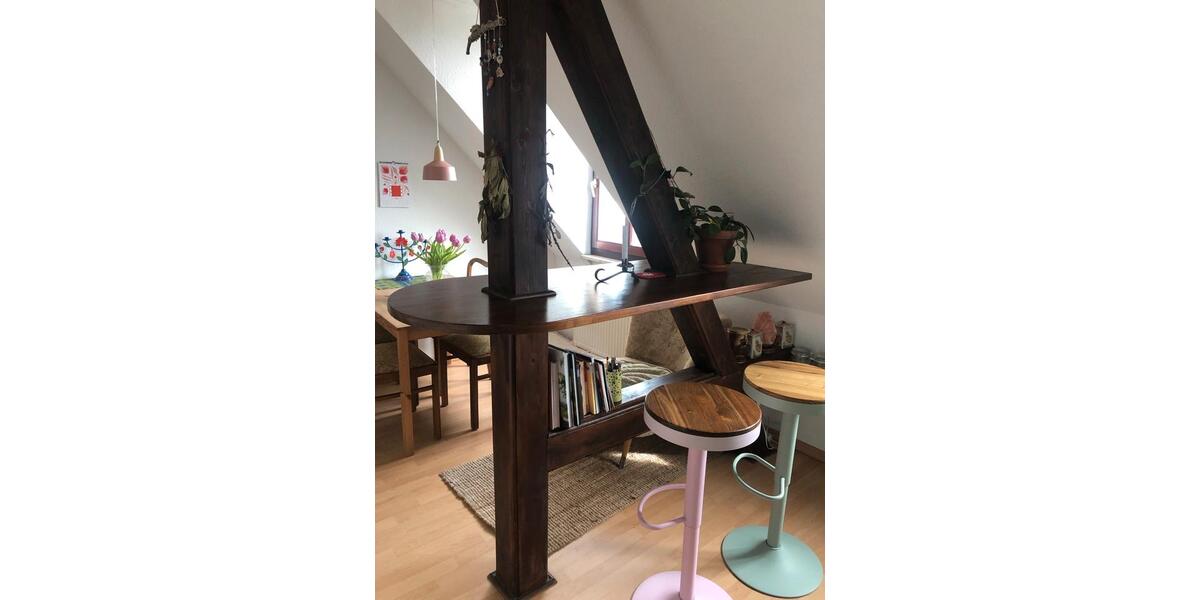 Lichtdurchflutete Dachgeschosswohnung befristet 1 zimmer