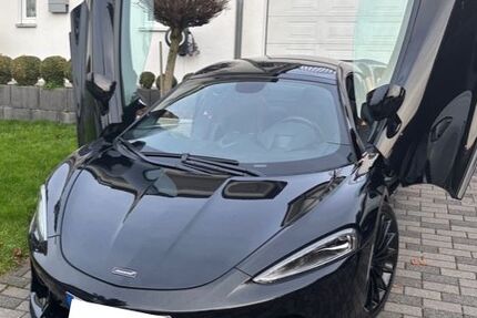 McLaren GT 29.500 km 159.900 &euro; Regensburg 93047
