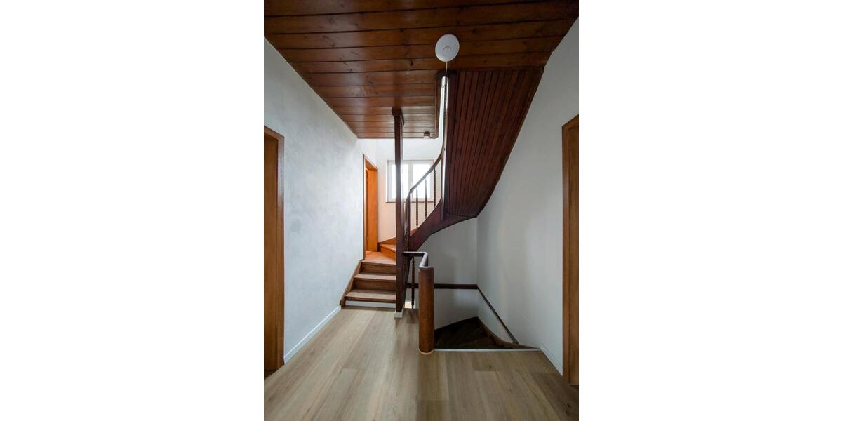 Einfamilienhaus Ernsgaden - 6 Zimmer, 157 m&sup2;, 1.500&euro; | Angebot:25442073