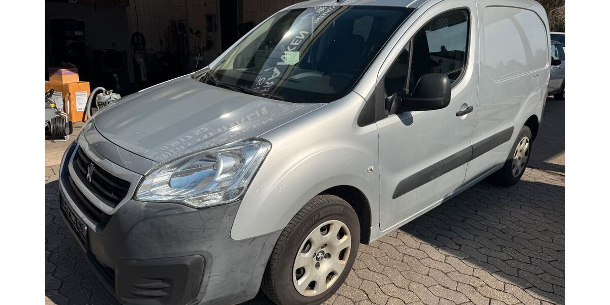 Peugeot Partner 152.000 km 6.650 &euro; Nürnberg 90453