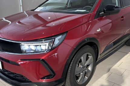Opel Grandland (X) 10.653 km 22.990 &euro; Wilhelmshaven 26389