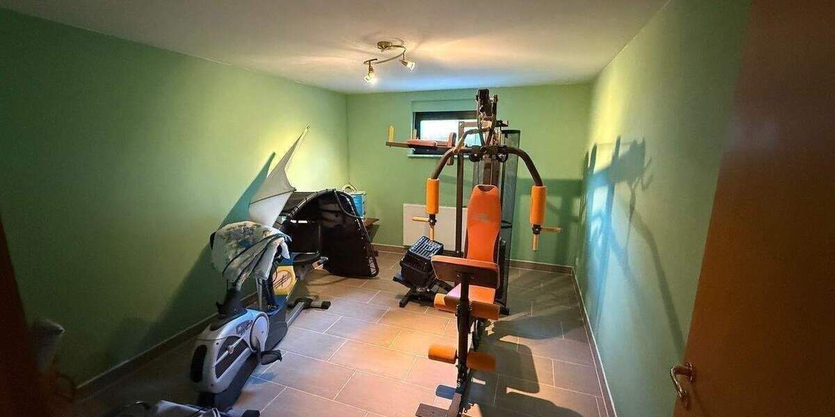 Einfamilienhaus Weißenfels Wengelsdorf - 8 Zimmer, 250 m&sup2;, 435.000&euro; | Angebot:25818951