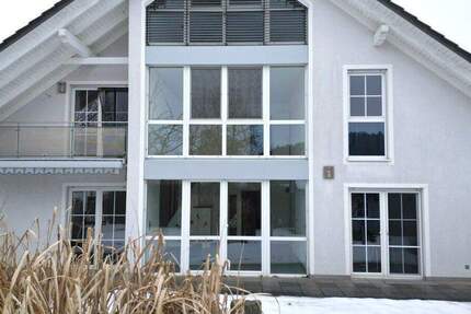 Haus Lupburg - 4 Zimmer, 170 m&sup2;, 1.440&euro; | Angebot:25390918