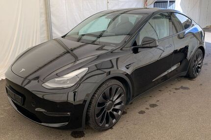 Tesla Model Y 81.870 km 34.092 &euro; Eschborn 65760