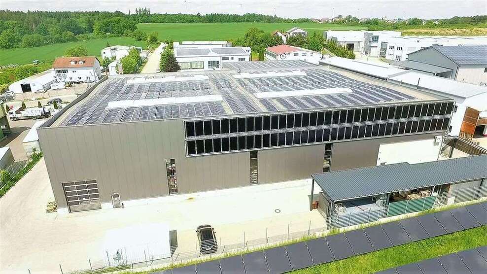 Halle in Denkendorf 4.990.000 € 3584 m²