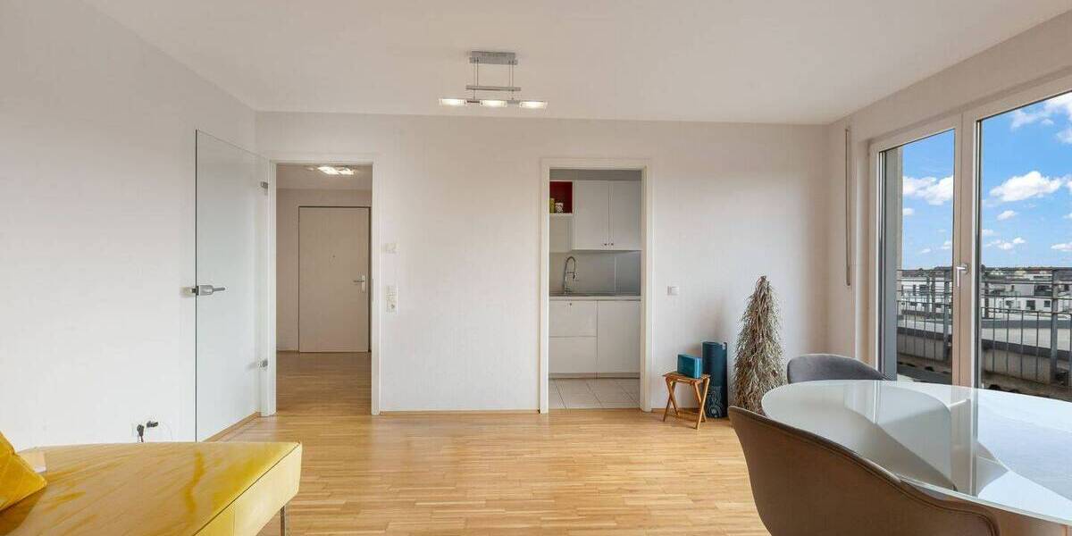 Etagenwohnung Düsseldorf Bilk - 2 Zimmer, 63 m&sup2;, 355.000&euro; | Angebot:26065138