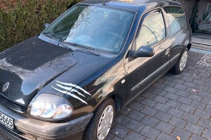 Renault Clio 135.000 km 650 &euro; München 80995