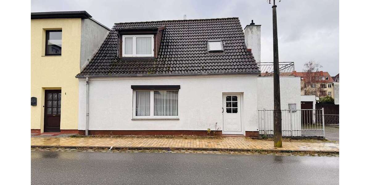 Haus zum Kaufen in Güstrow 149.999 € 167.28 m² 5 zimmer