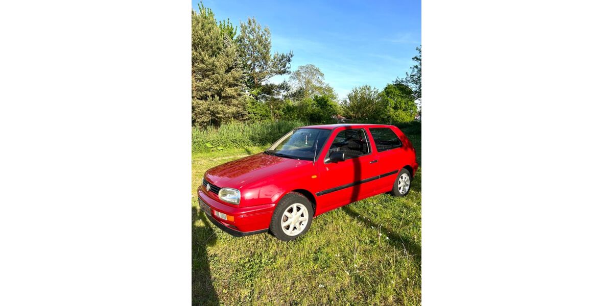 VW Golf 61.421 km 2.200 &euro; Groß Gerau 64521