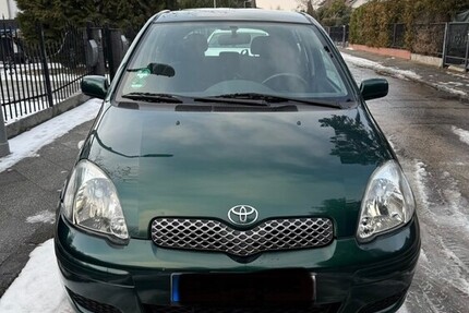 Toyota Yaris 120.000 km 3.200 &euro; Berlin 10178