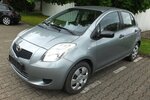 Toyota Yaris 1.0 VTT-i KLIMA GARAGENWAGEN AUS 1.HAND 91.970 km 5.704 &euro; Köln 50858
