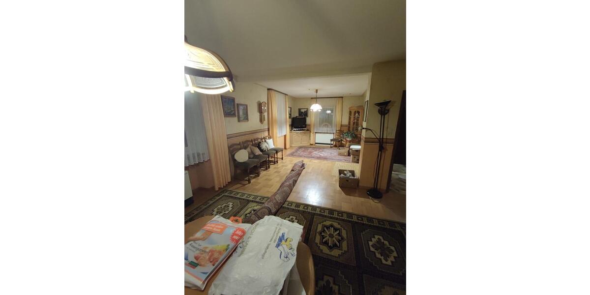 WG Zimmer in 4er WG Erstbezug 7 zimmer