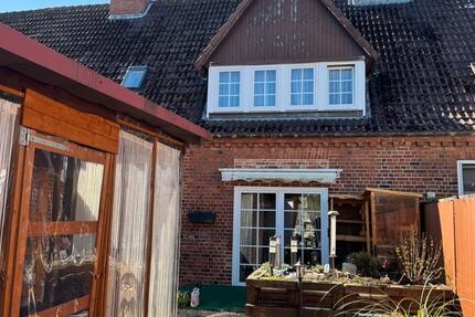 Charme, Stil & Geschichte – renoviertes Denkmalobjekt zur Miete in Toplage 3 zimmer