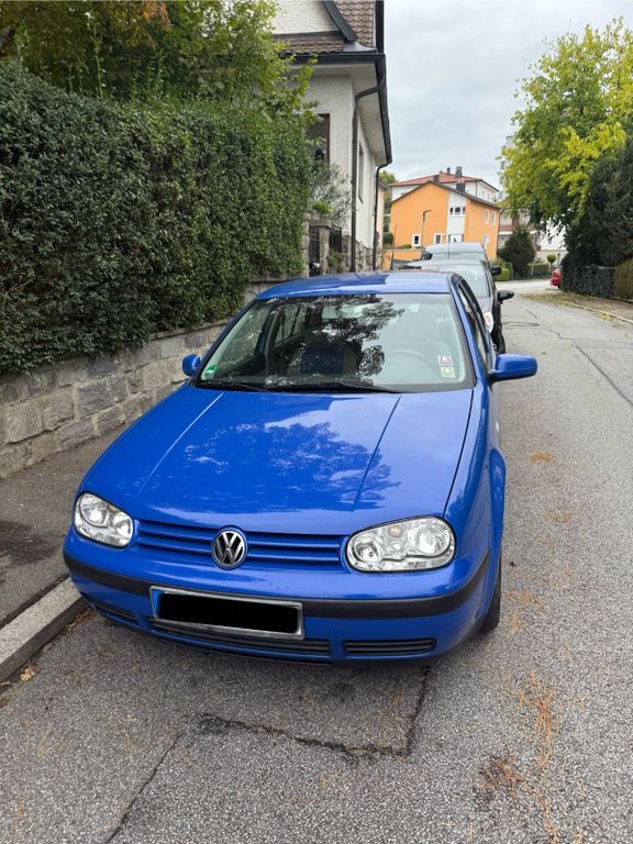 VW Golf 221.274 km 1.400 € Passau 94032