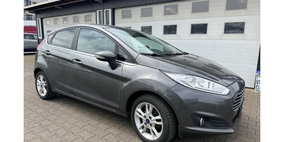 Ford Fiesta 1.5 TDCI Titanium/2Hd 123.000 km 5.990 &euro; Frankfurt 60386