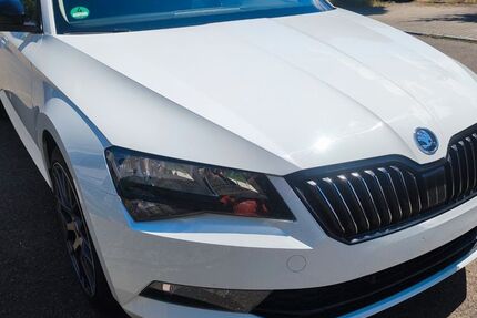 Skoda Superb 144.000 km 11.900 &euro; Böblingen 71034