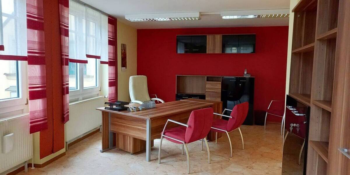 Gewerbeobjekt Selb - 4 Zimmer, 116 m&sup2;, 830&euro; | Angebot:26833349