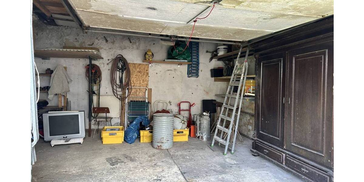 Etagenwohnung Zwickau Mosel - 4 Zimmer, 149 m&sup2;, 98.000&euro; | Angebot:25747102