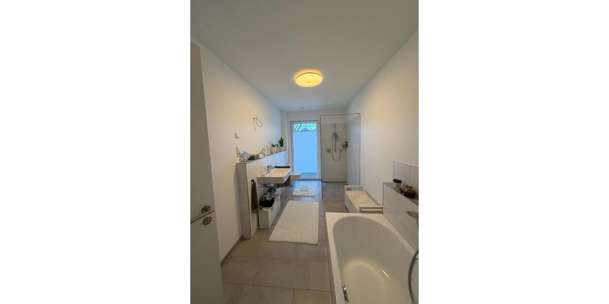 Erdgeschoßwohnung Greven - 3 Zimmer, 100 m&sup2;, 1.100&euro; | Angebot:24795164