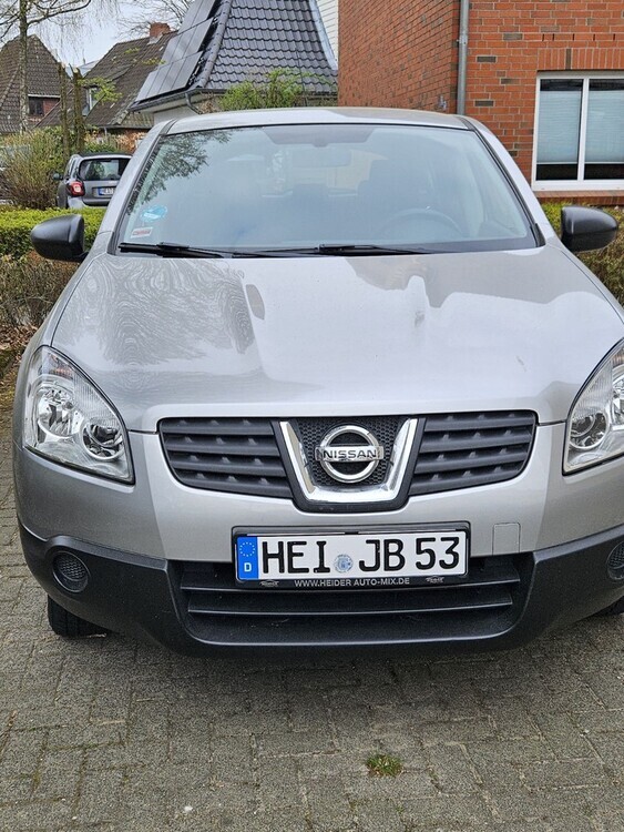 Nissan Qashqai 84.000 km 6.500 € Heide 25746