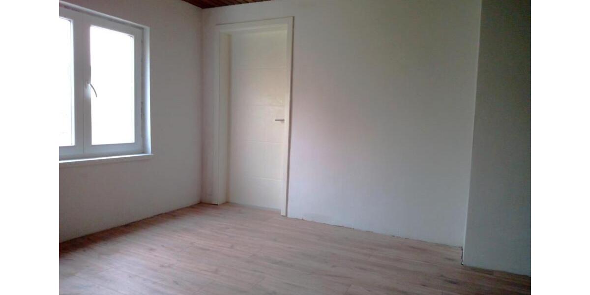 Einfamilienhaus Deggendorf - 6 Zimmer, 100 m&sup2;, 1.190&euro; | Angebot:26331654