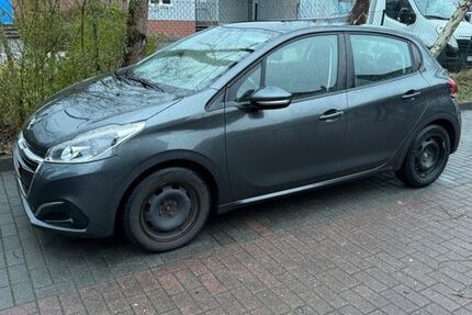 Peugeot 208 78.750 km 5.100 &euro; Stade 21682