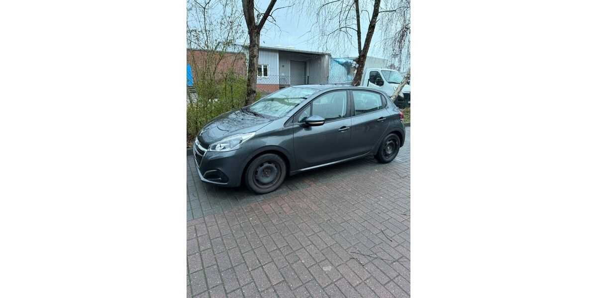 Peugeot 208 78.750 km 5.100 &euro; Stade 21682