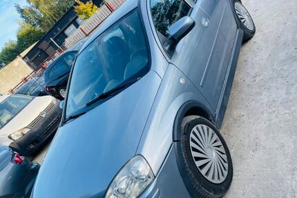 Opel Corsa 129.871 km 1.999 &euro; Zossen 15806