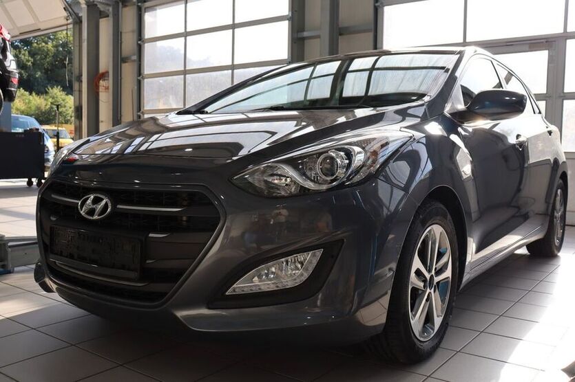 i30