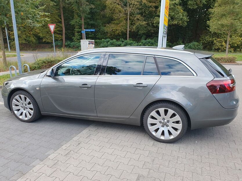Opel Insignia 130.886 km 8.500 € Berlin 13509