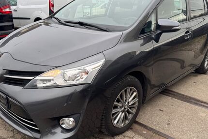 Toyota Verso 315.000 km 5.350 &euro; Buxtehude 21614