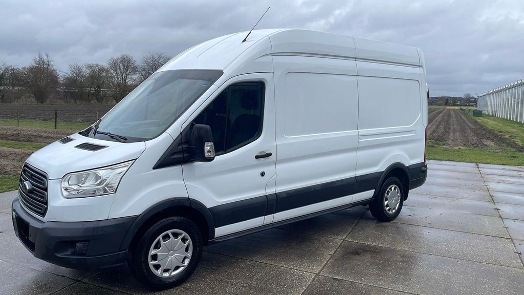 Ford Transit 166.352 km 19.990 &euro; Geldern 47608