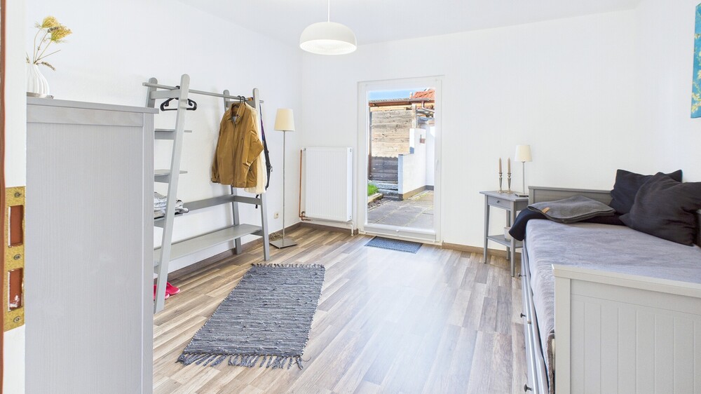 Mit 3D: Charmantes Einfamilienhaus in Buxtehude modernisiert zentrale Lage ideal für Paare & kleine Familien - Doppelhaushälfte Buxtehude | Angebot:26004357