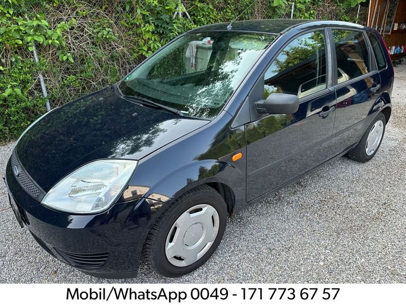 Ford Fiesta 153.000 km 690 € München 81827