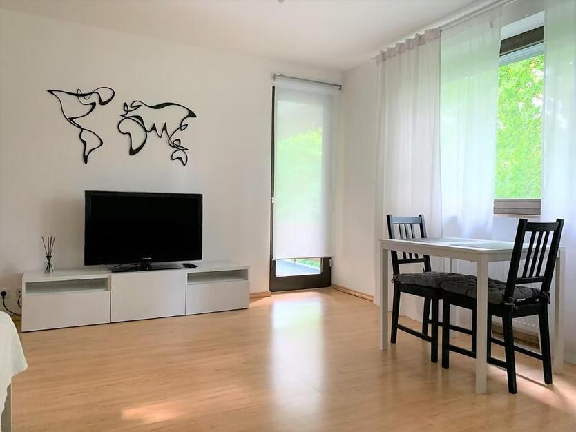 Schöne 2-Zimmer Wohnung in ruhiger Lage in Bad Soden zimmer