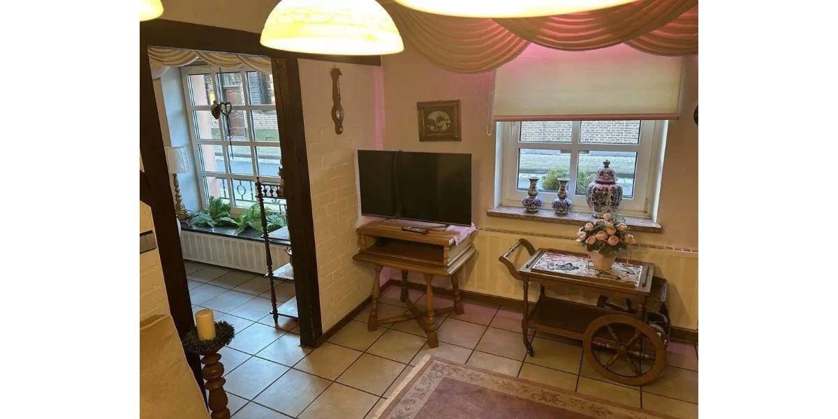 Bauernhaus, Landhaus Schwalmtal Vogelsrath - 8 Zimmer, 220 m&sup2;, 440.000&euro; | Angebot:24040496