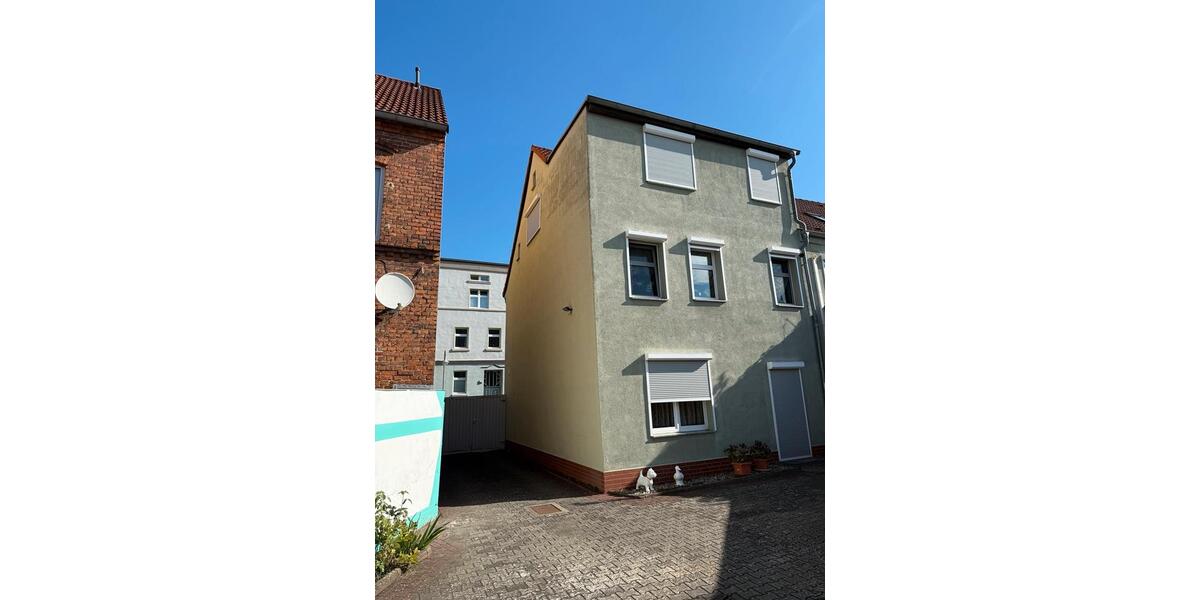 Mehrfamilienhaus, Wohnhaus Wittenberge - 13 Zimmer, 220 m&sup2;, 249.000&euro; | Angebot:27271705