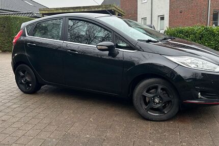 Ford Fiesta 155.000 km 3.900 &euro; Quickborn 25451