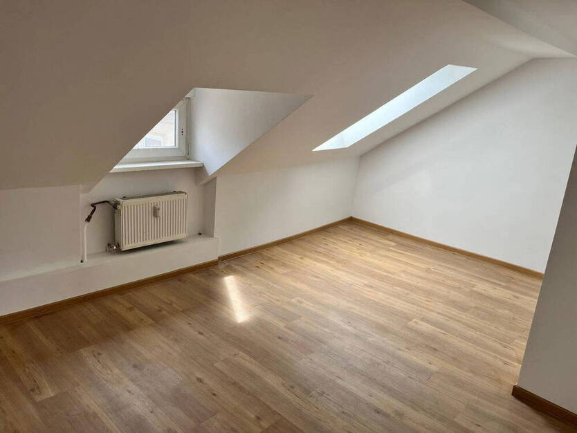 Erstbezug nach Renovierung - Moderne WG-Zimmer in Cölbe - direkt am Bahnhof