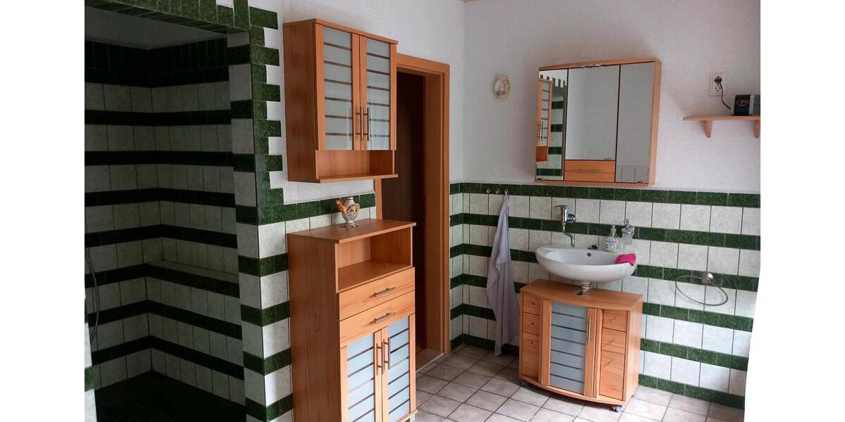 Bauernhaus, Landhaus Gröditz - 7 Zimmer, 280 m&sup2;, 210.000&euro; | Angebot:27245475