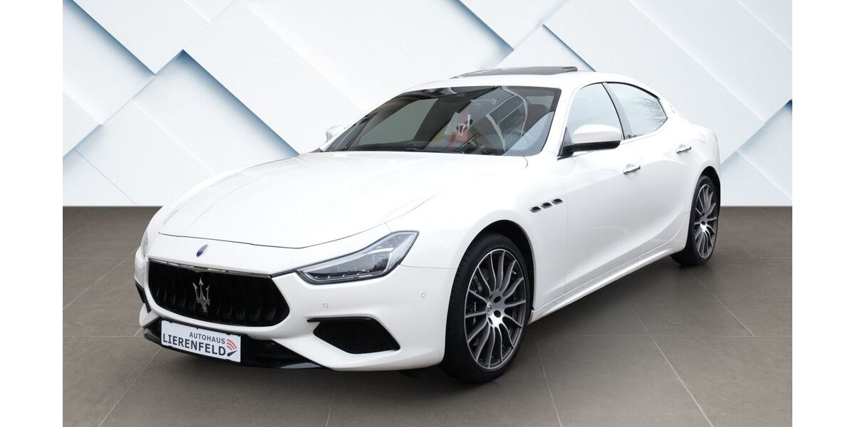 Maserati Ghibli 25.492 km 31.990 &euro; Düsseldorf 40231