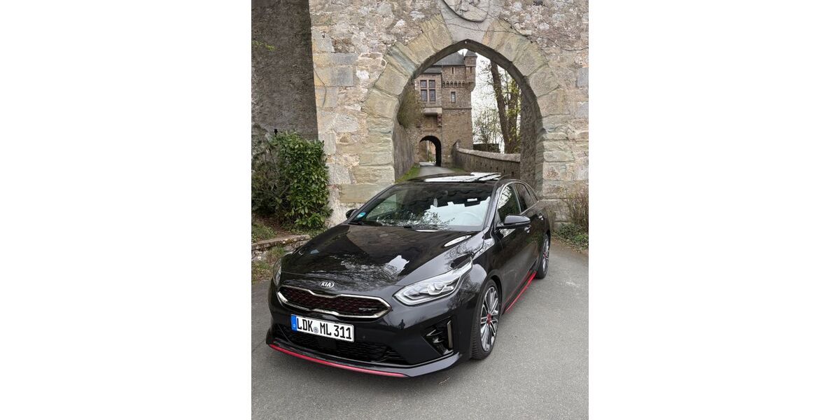 Kia pro ceed / ProCeed 59.000 km 21.999 &euro; Solms 35606