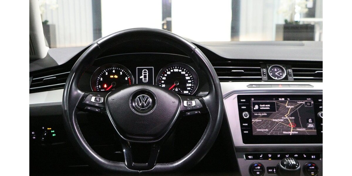 VW Passat 1.4 TSI Comfortline NAVI-DM+APPLE+ANDROID 159.000 km 11.888 &euro; Hamm 59077